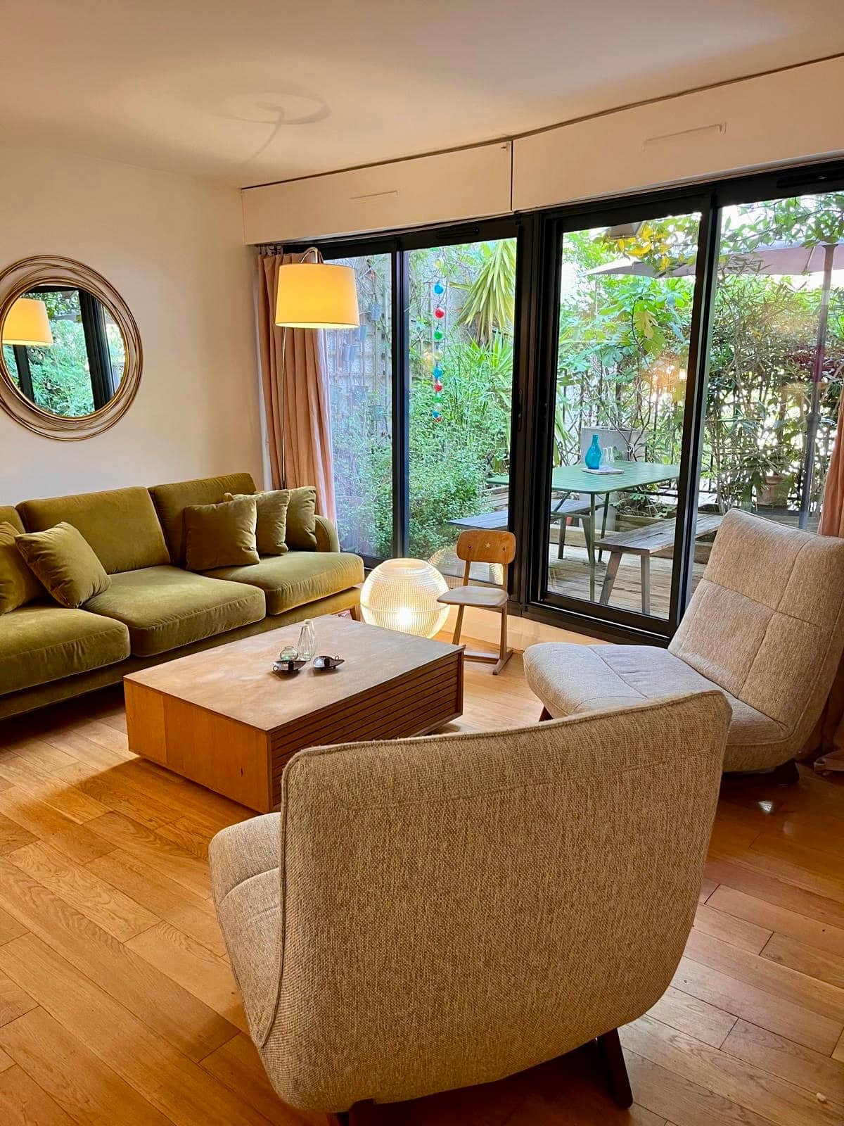 Paris 11e, Bastille – salon ouvert sur la terrasse
