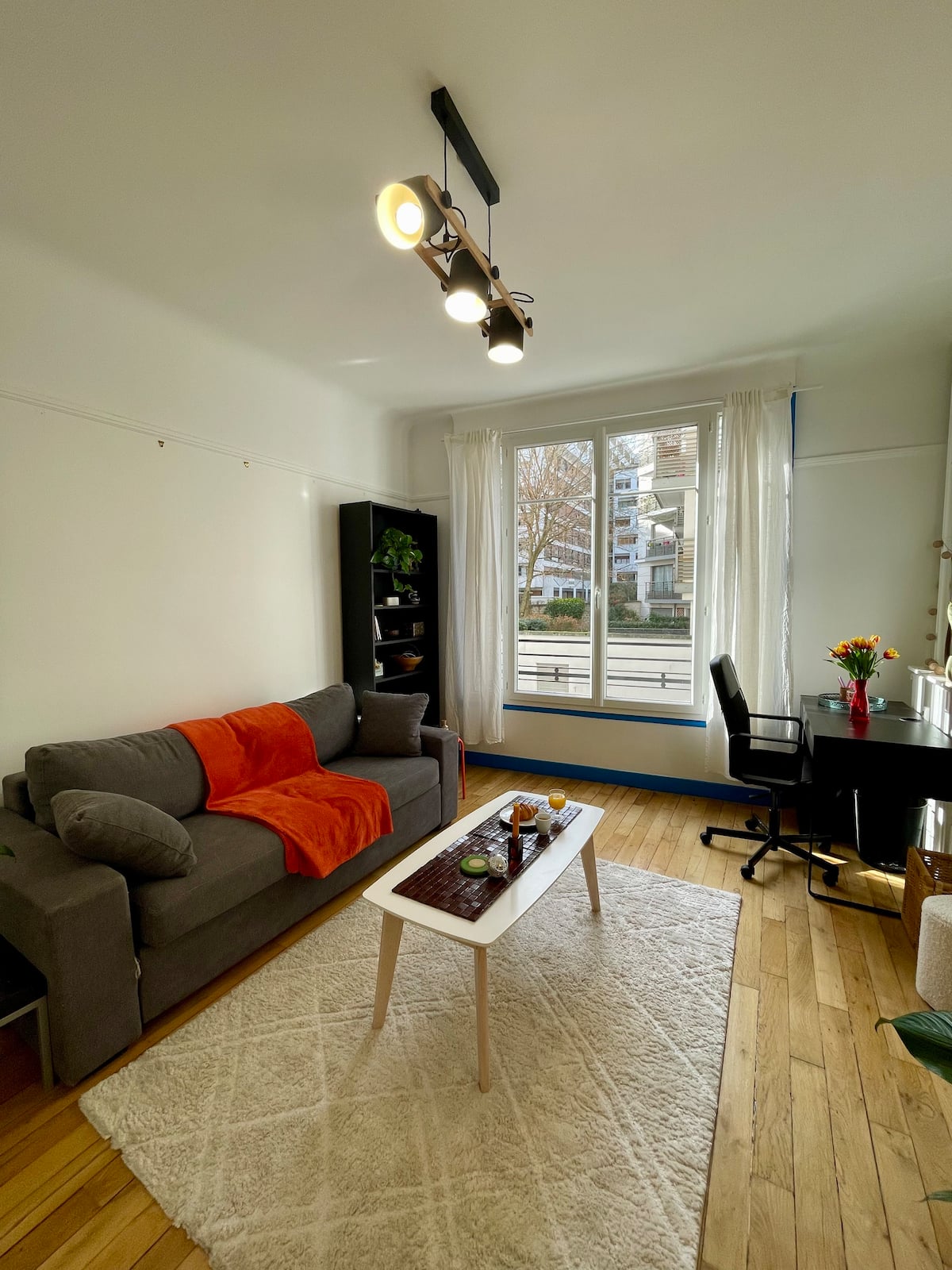 Paris 13e – salon et espace bureau